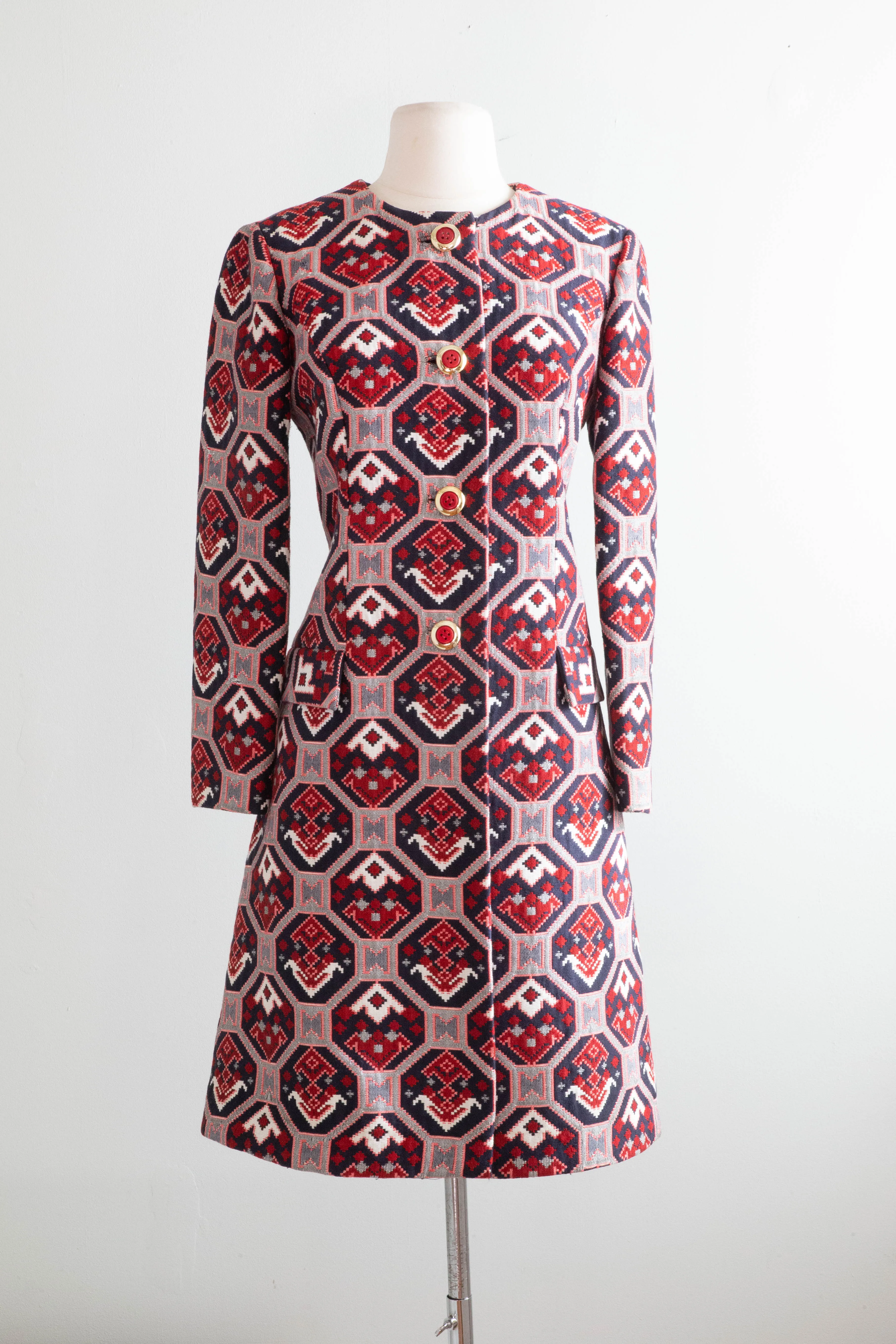 Fabulous 1960's Montaldo's Mod Print Coat / Small