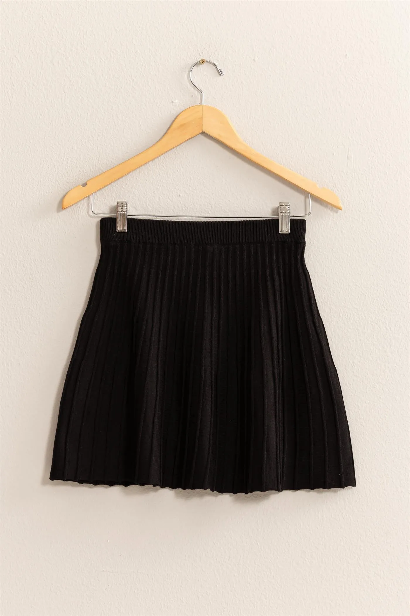 High Waist Knit Pleated Flare Mini Skirt in Black