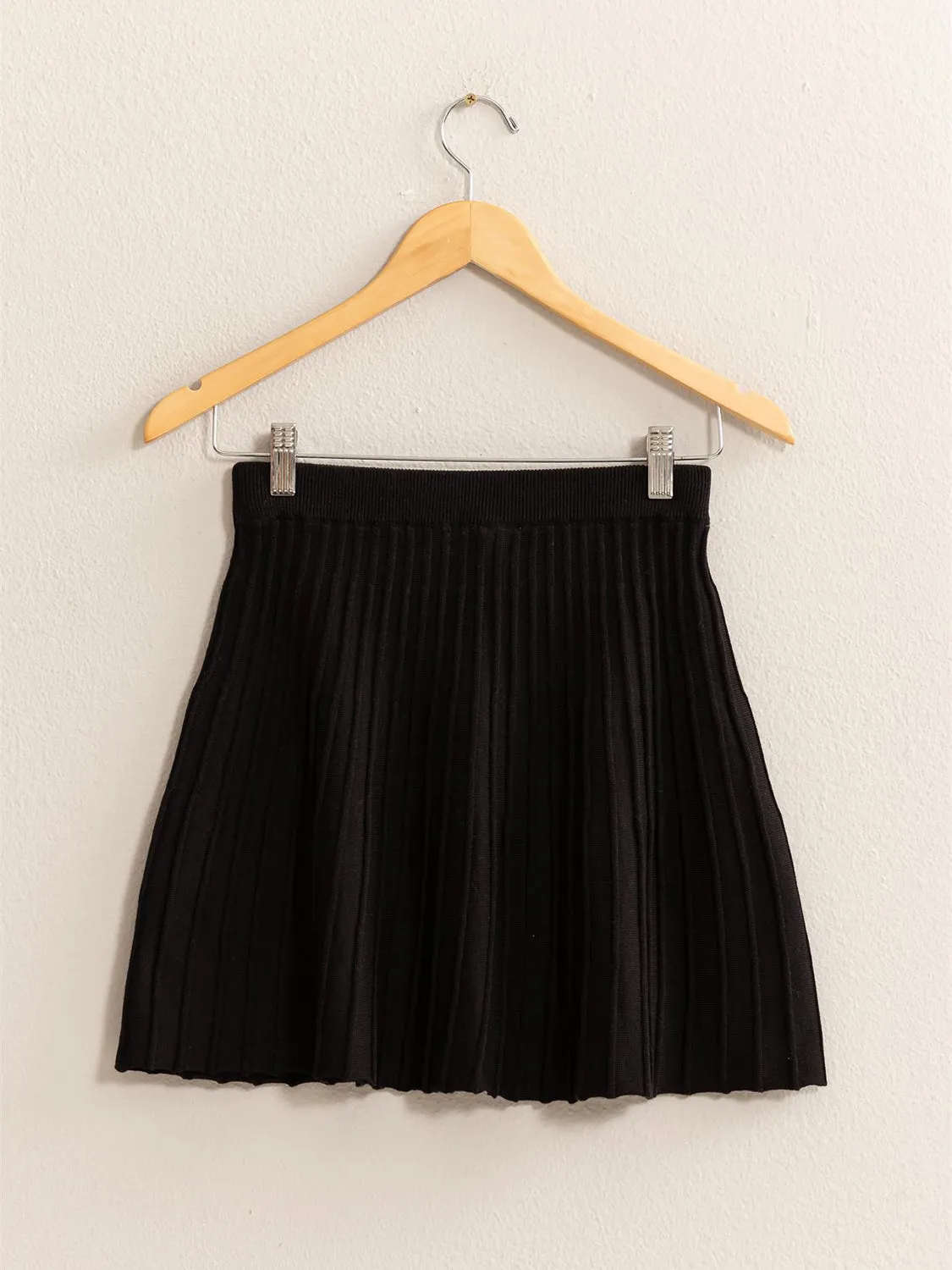 High Waist Knit Pleated Flare Mini Skirt in Black