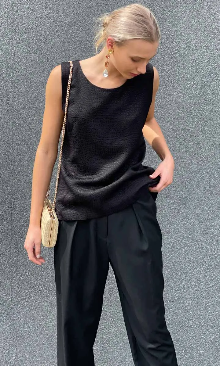 HOSS Embossed Tank