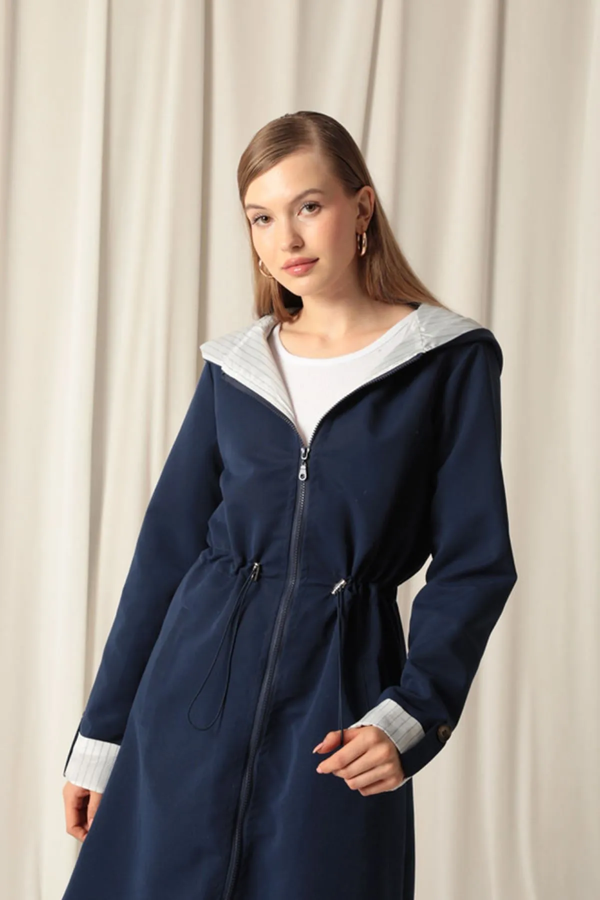KKT Torino Fabric Striped Hooded Women's Navy Blue Raincoat - Rincón de Romos
