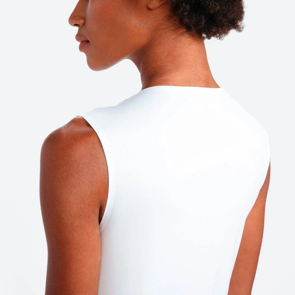 Luxe Touch Tank - White
