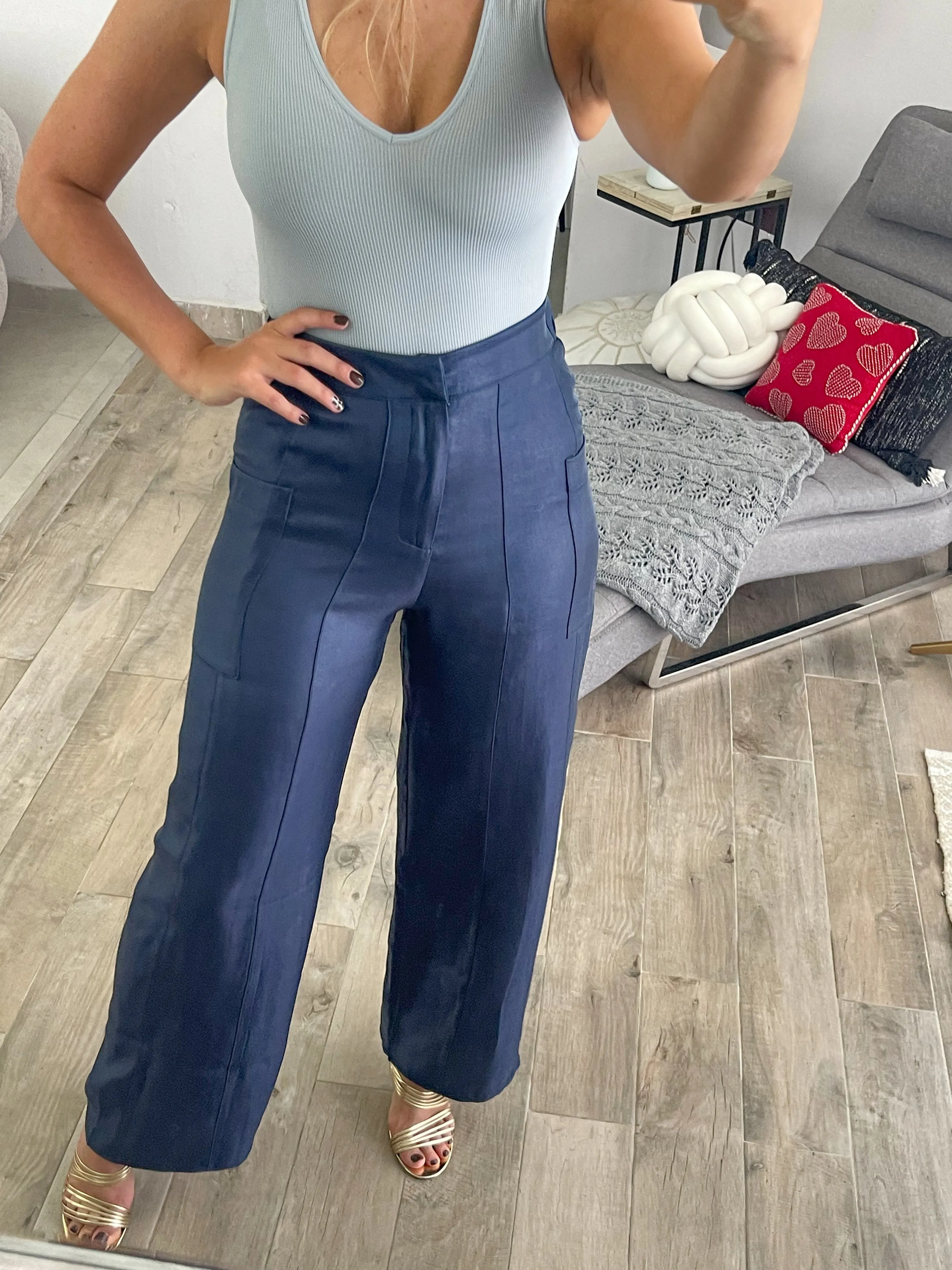 NAVY HIGH WAISTED SATIN LONG PANTS