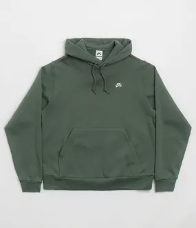 Nike SB Essential Small Logo Hoodie - Vintage Green / White