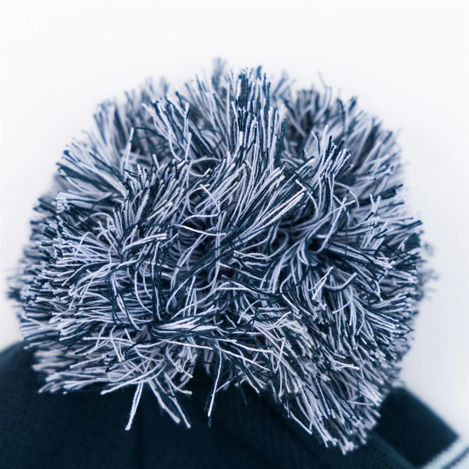 Peak Pattern Beanie Armory Navy/White - W24