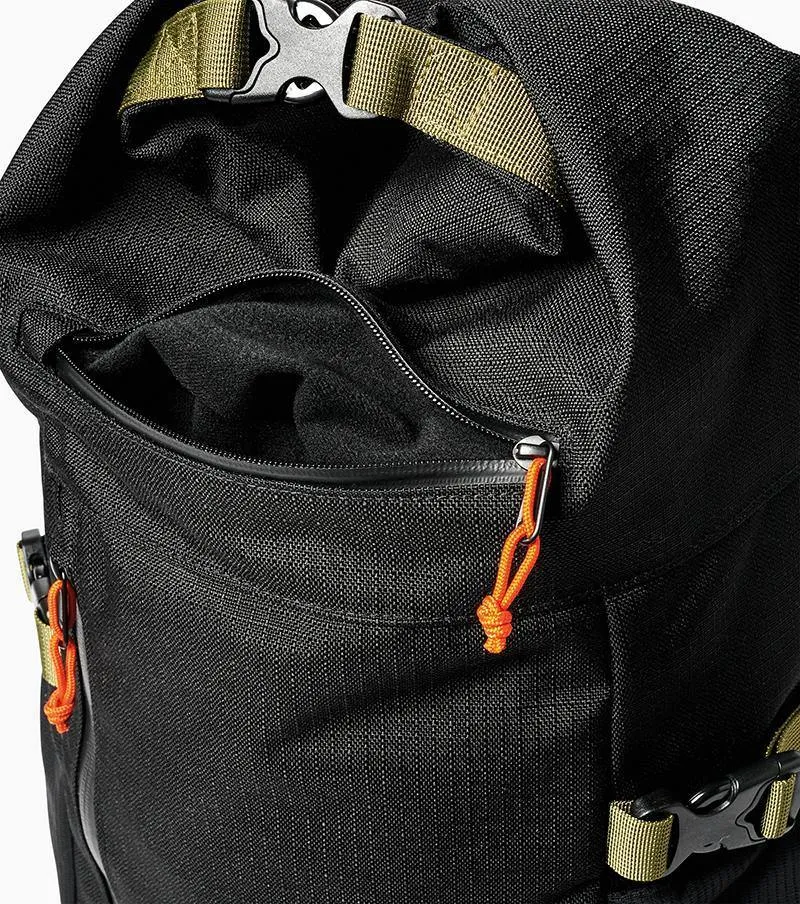 ROARK PASSENGER 27L BACKPACK BLACK