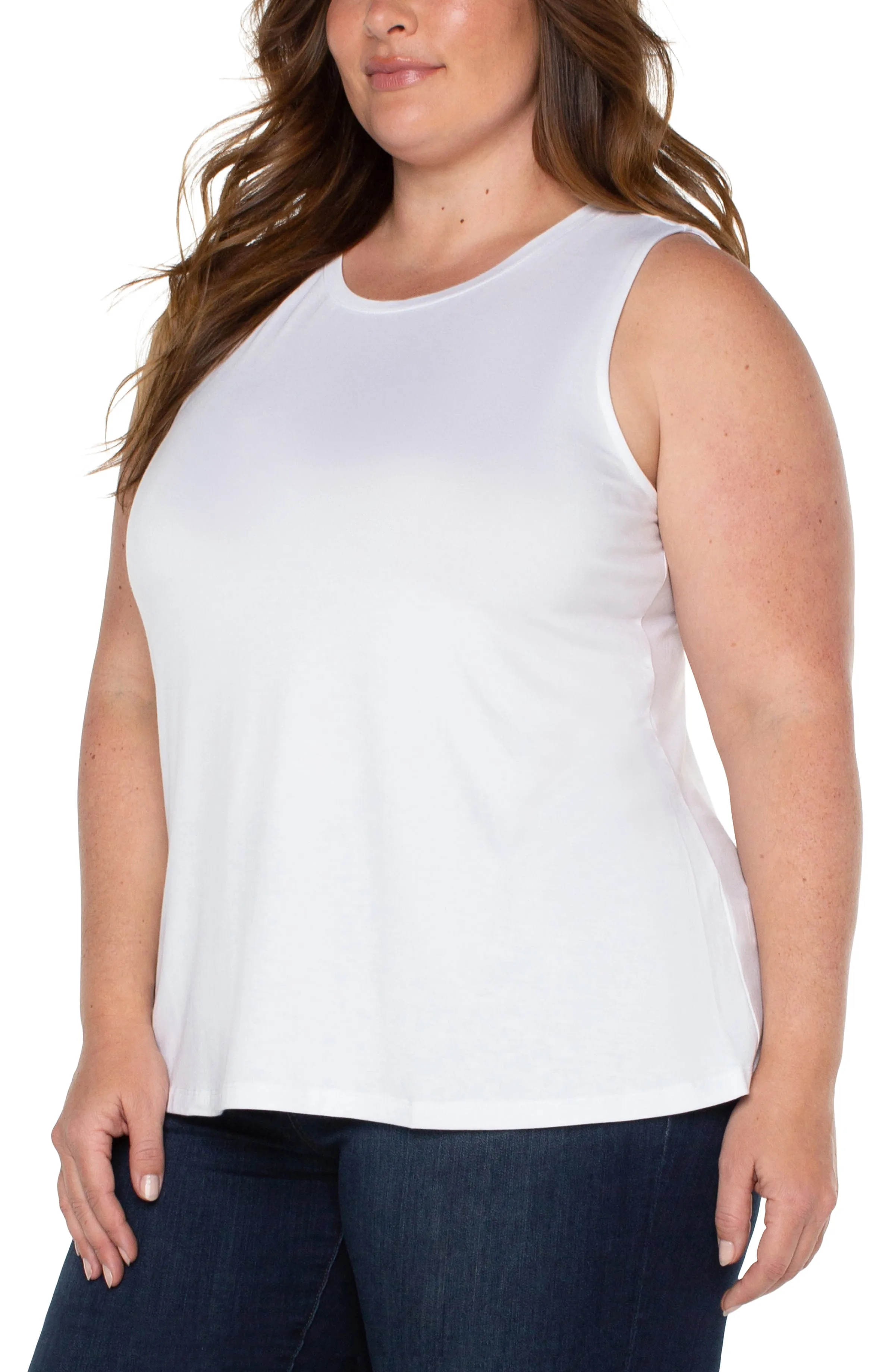 SLEEVELESS SCOOP NECK TANK