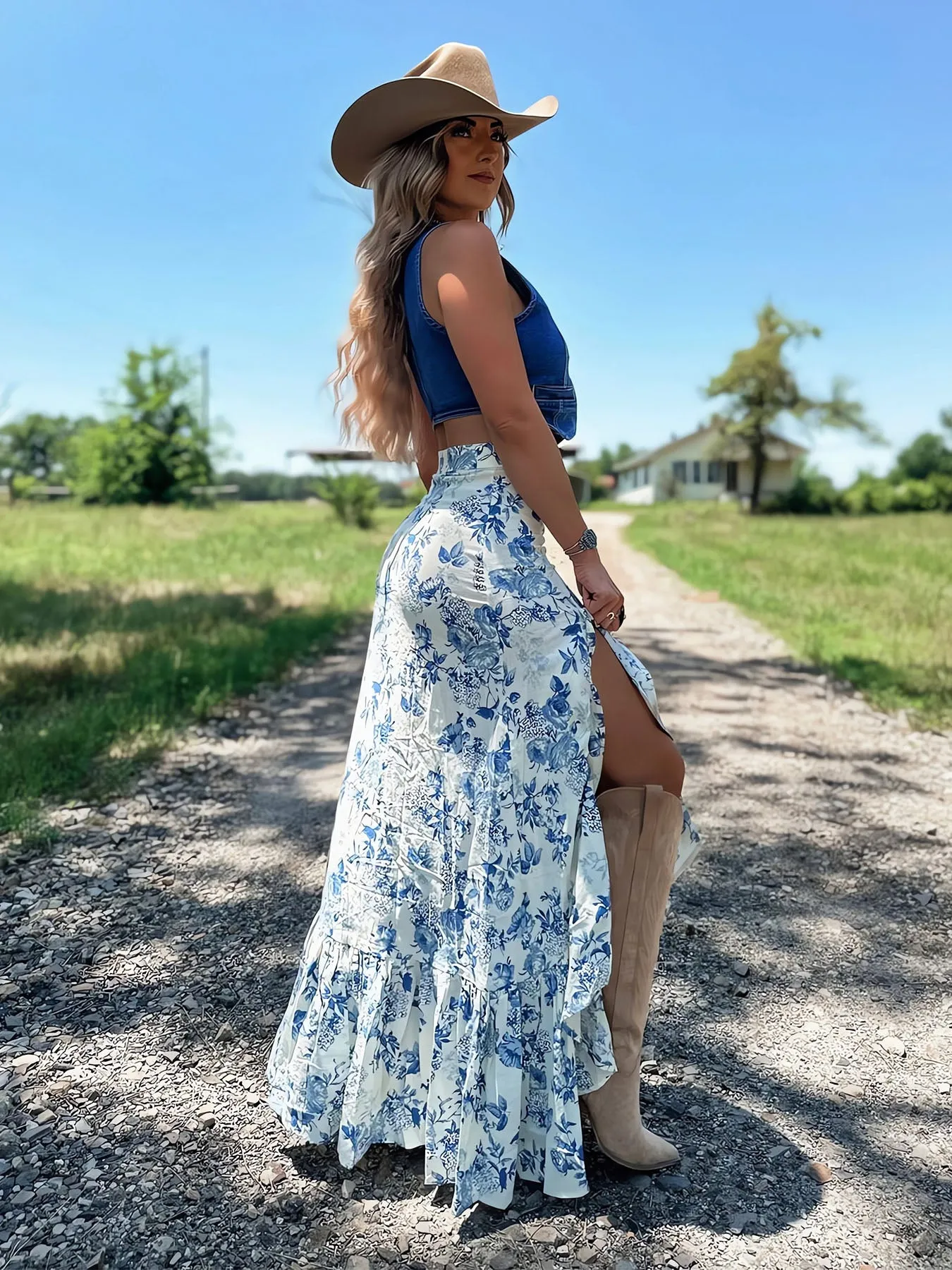 Slit Pleated Skirt