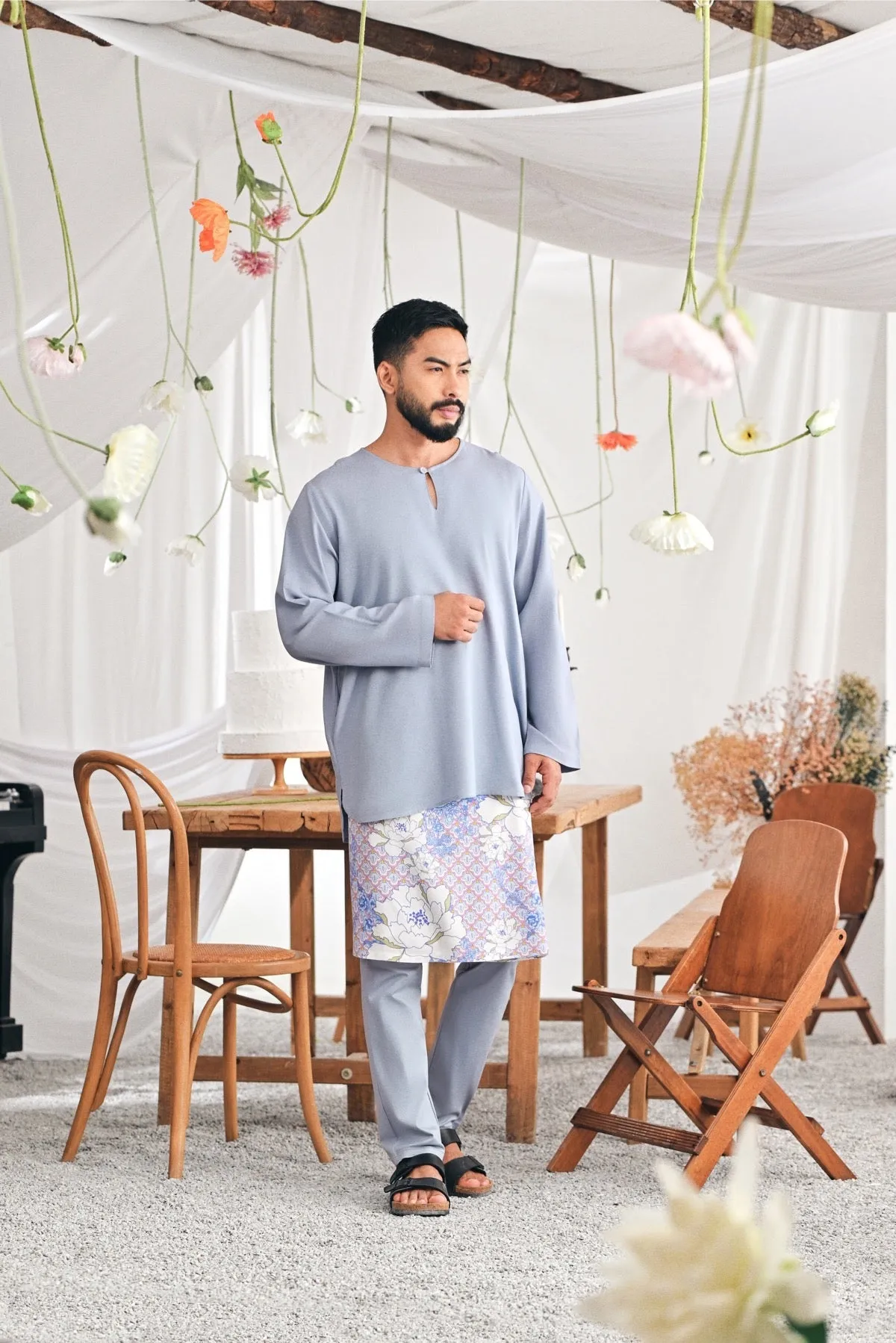 The Perfect Men Slim Fit Pants - Light Pigeon Blue