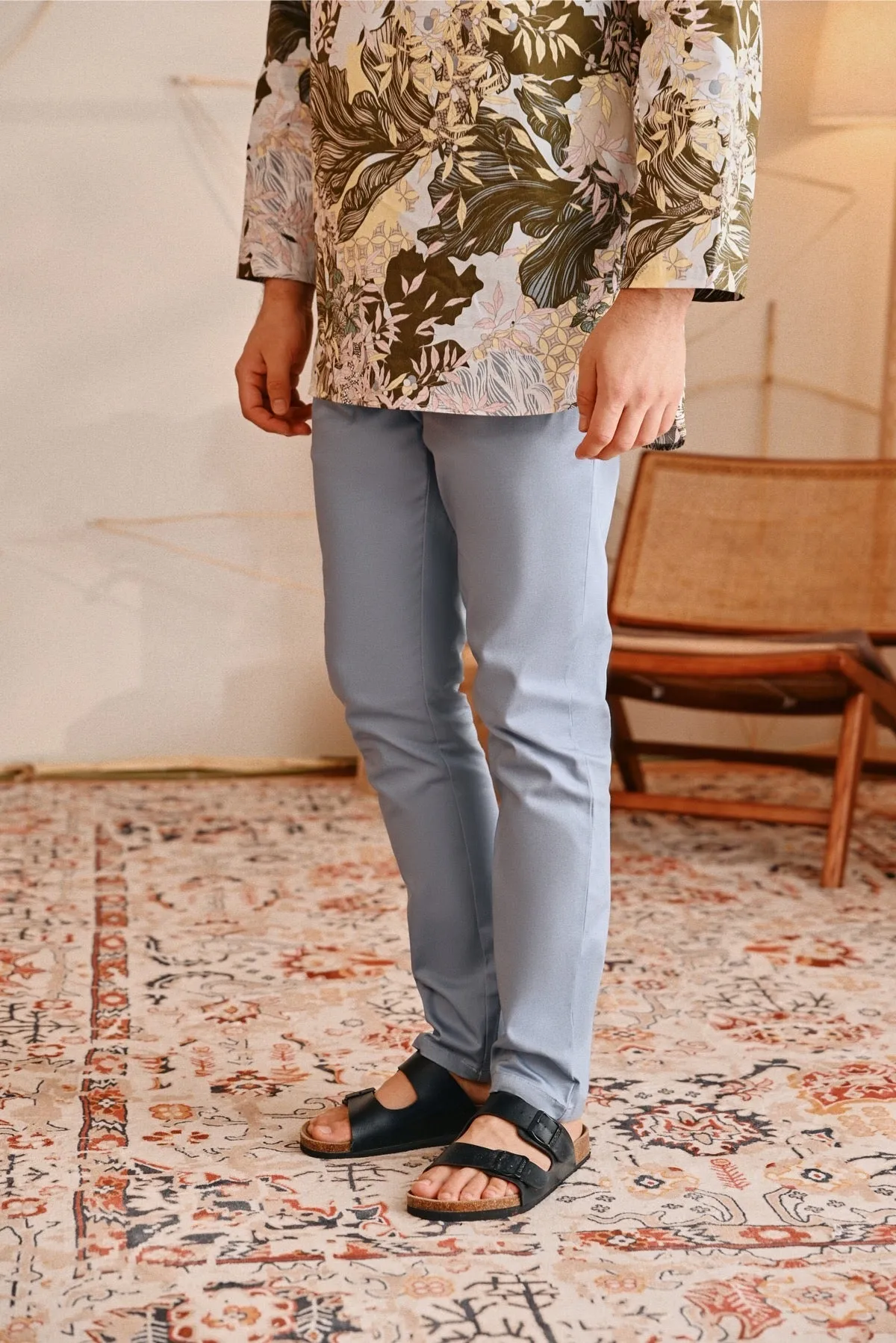 The Perfect Men Slim Fit Pants - Light Pigeon Blue