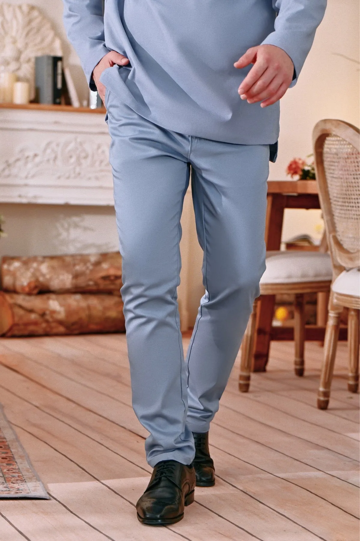 The Perfect Men Slim Fit Pants - Light Pigeon Blue