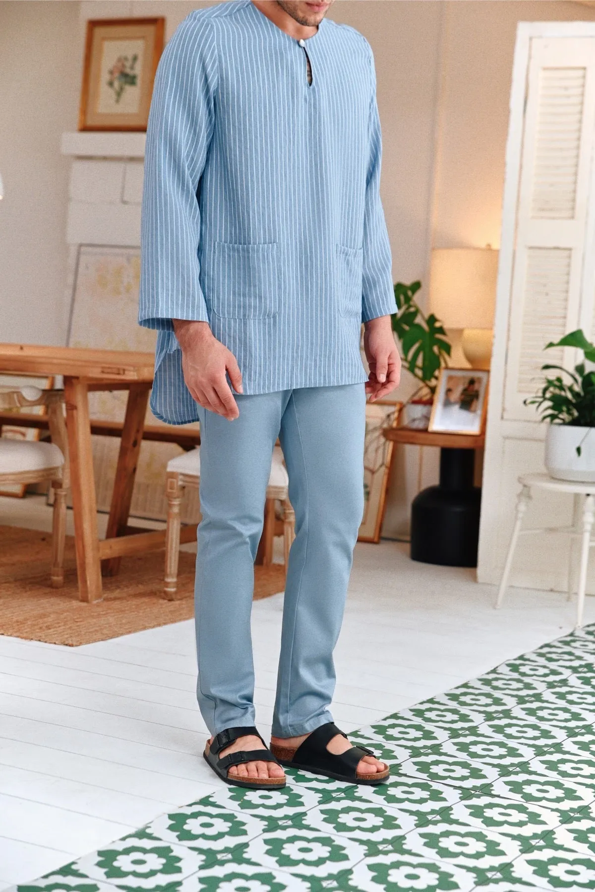 The Perfect Men Slim Fit Pants - Light Pigeon Blue
