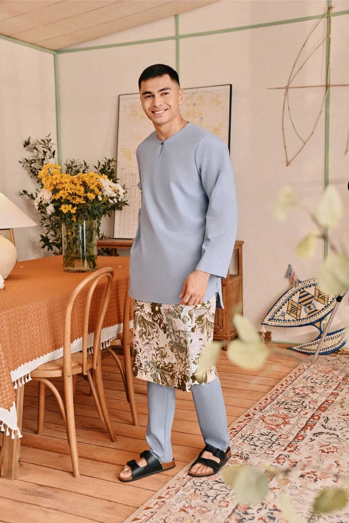 The Perfect Men Slim Fit Pants - Light Pigeon Blue
